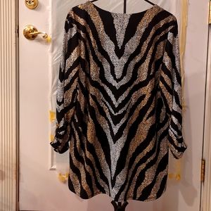 JM Collection Tiger Stripe Top